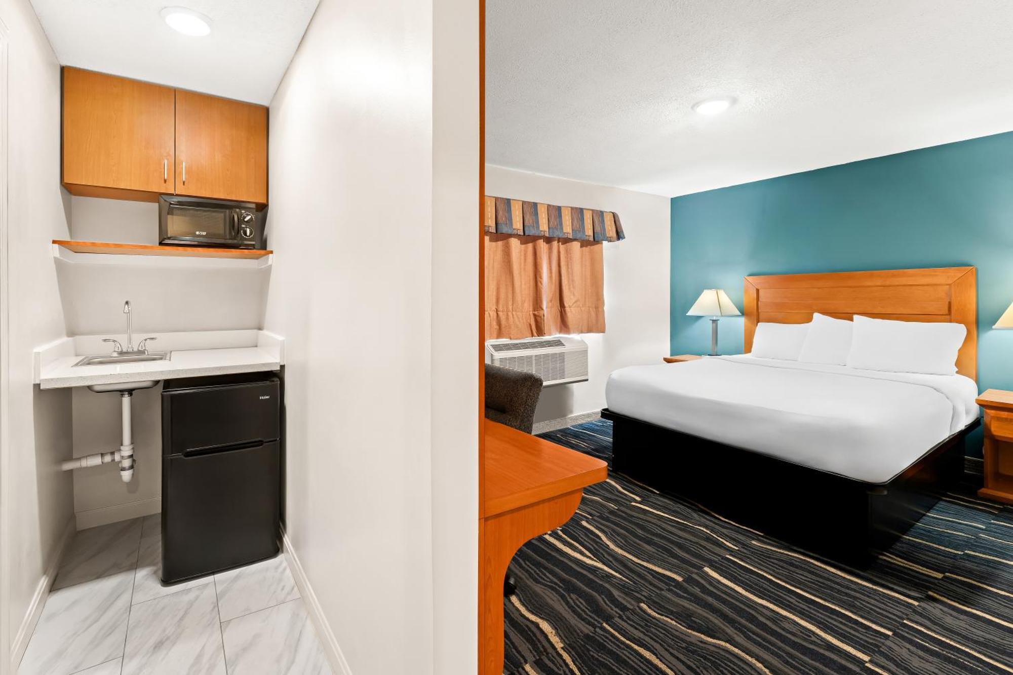 Americas Best Value Inn Stonington Mystic Екстер'єр фото
