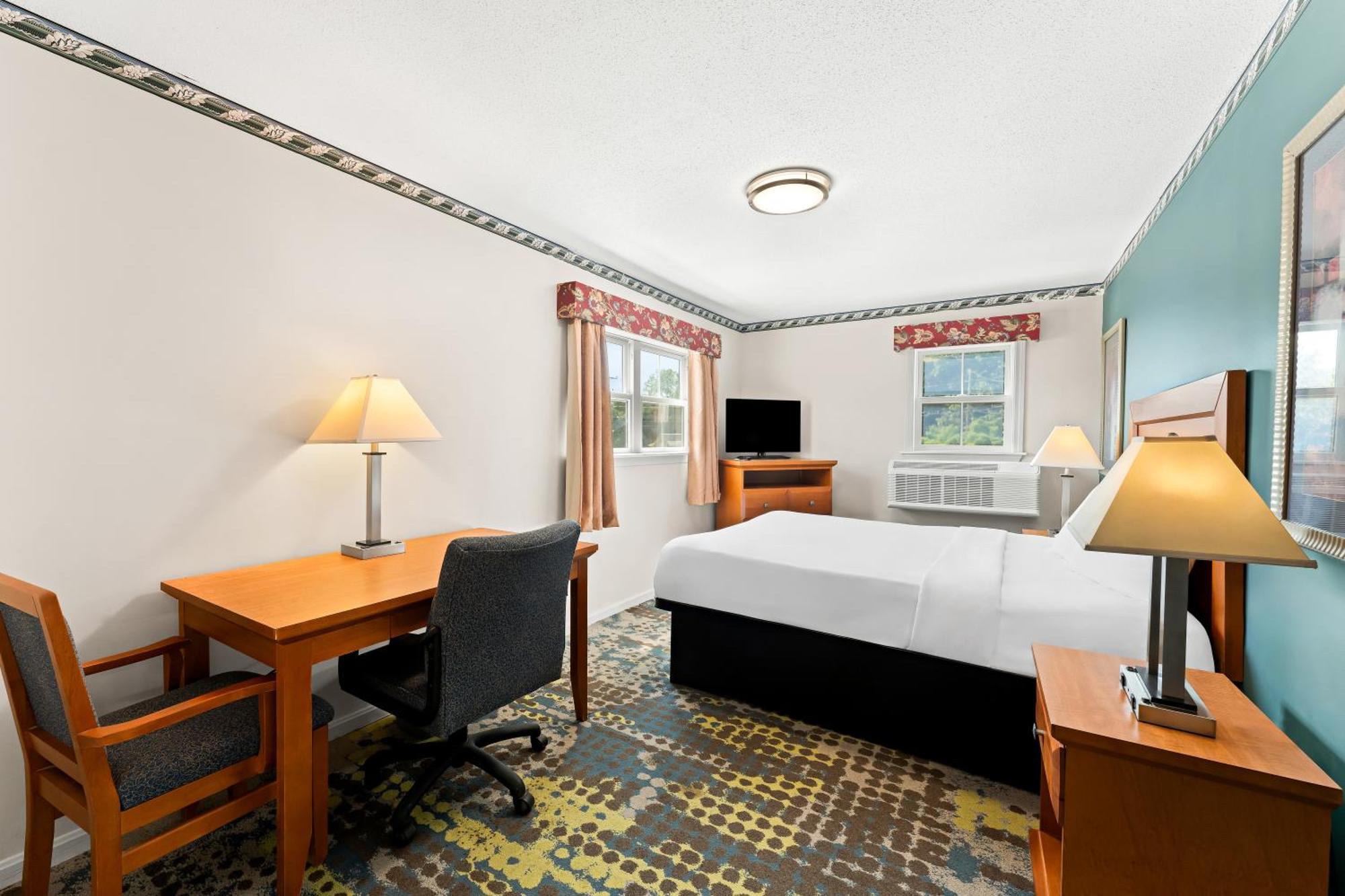 Americas Best Value Inn Stonington Mystic Екстер'єр фото