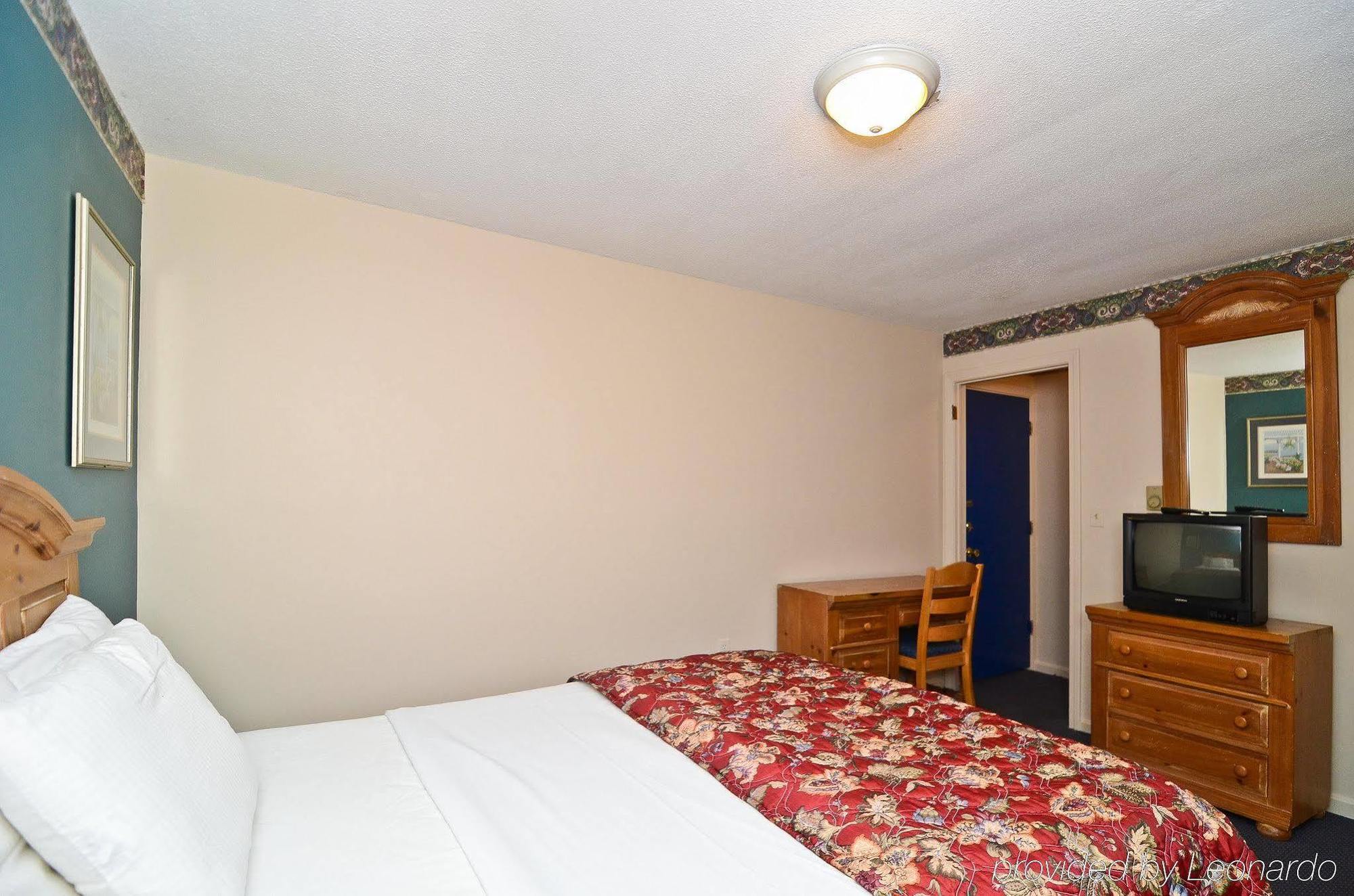Americas Best Value Inn Stonington Mystic Номер фото